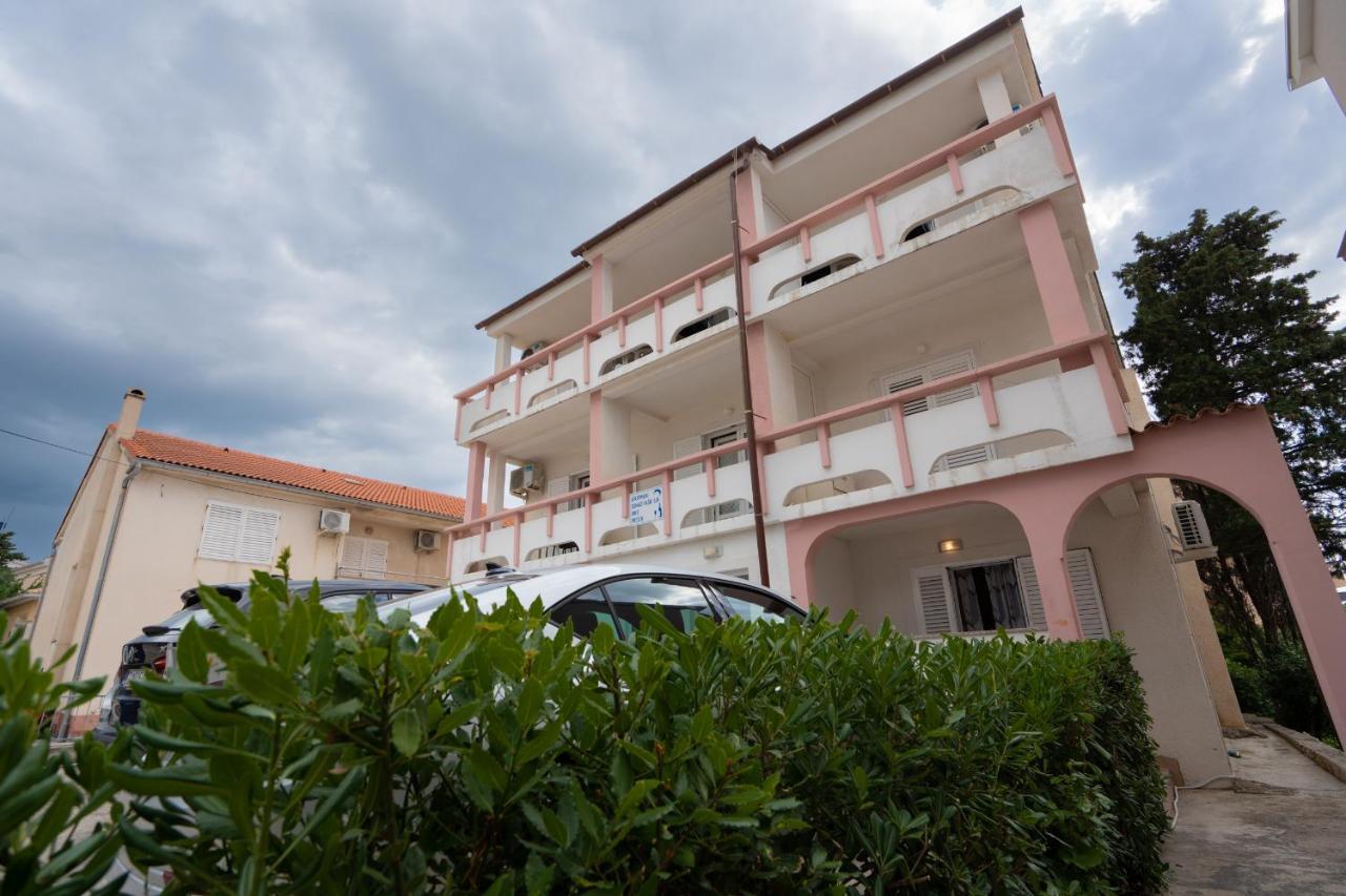 Apartmani Vidusin Novalja Εξωτερικό φωτογραφία