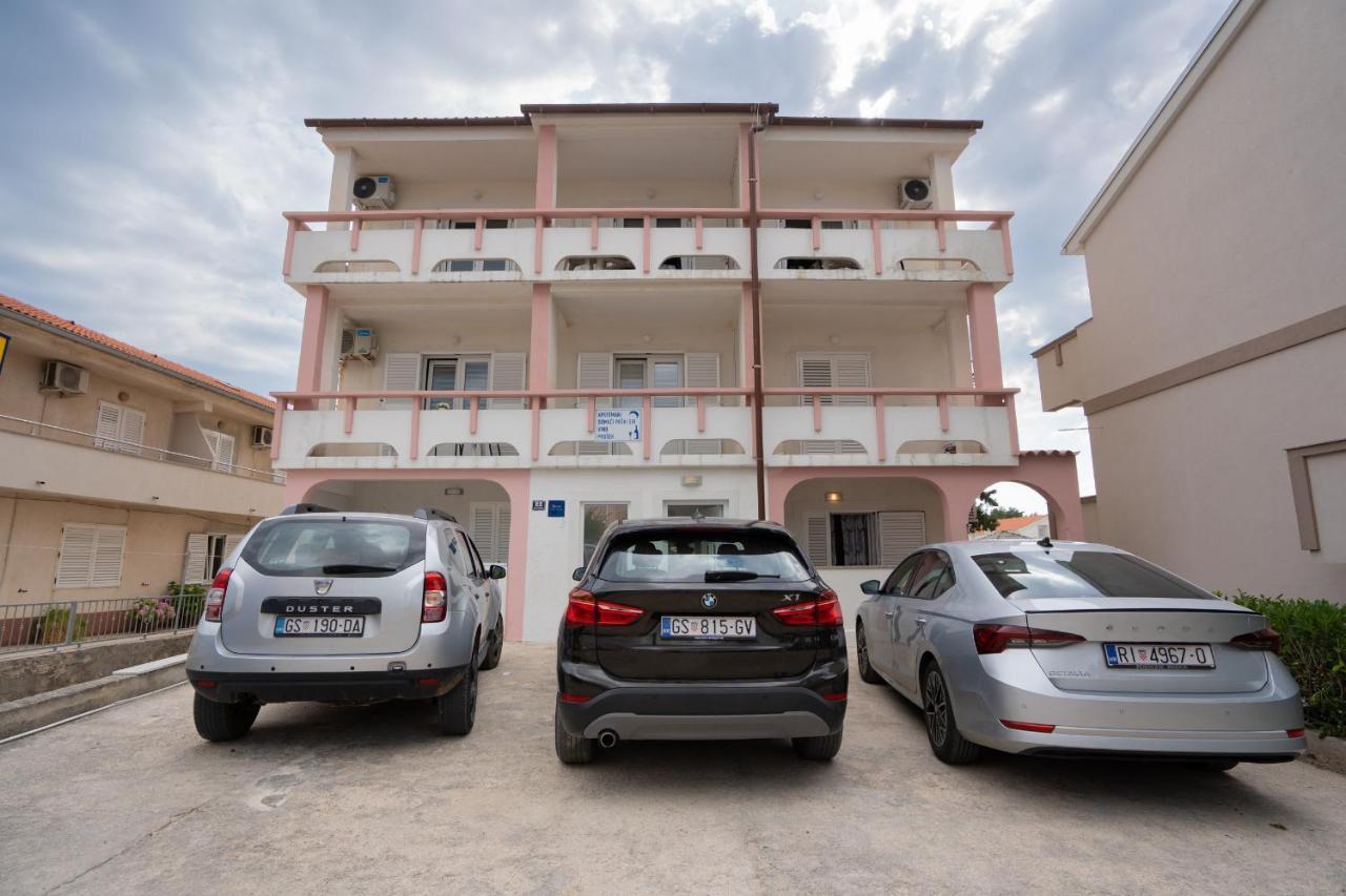 Apartmani Vidusin Novalja Εξωτερικό φωτογραφία